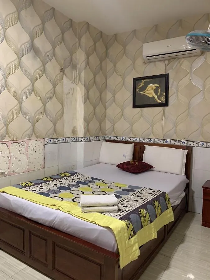 Khach San Uyen Nhi Hotel Ho Chi Minh City